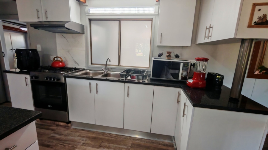 3 Bedroom Property for Sale in Groot Brakrivier Central Western Cape